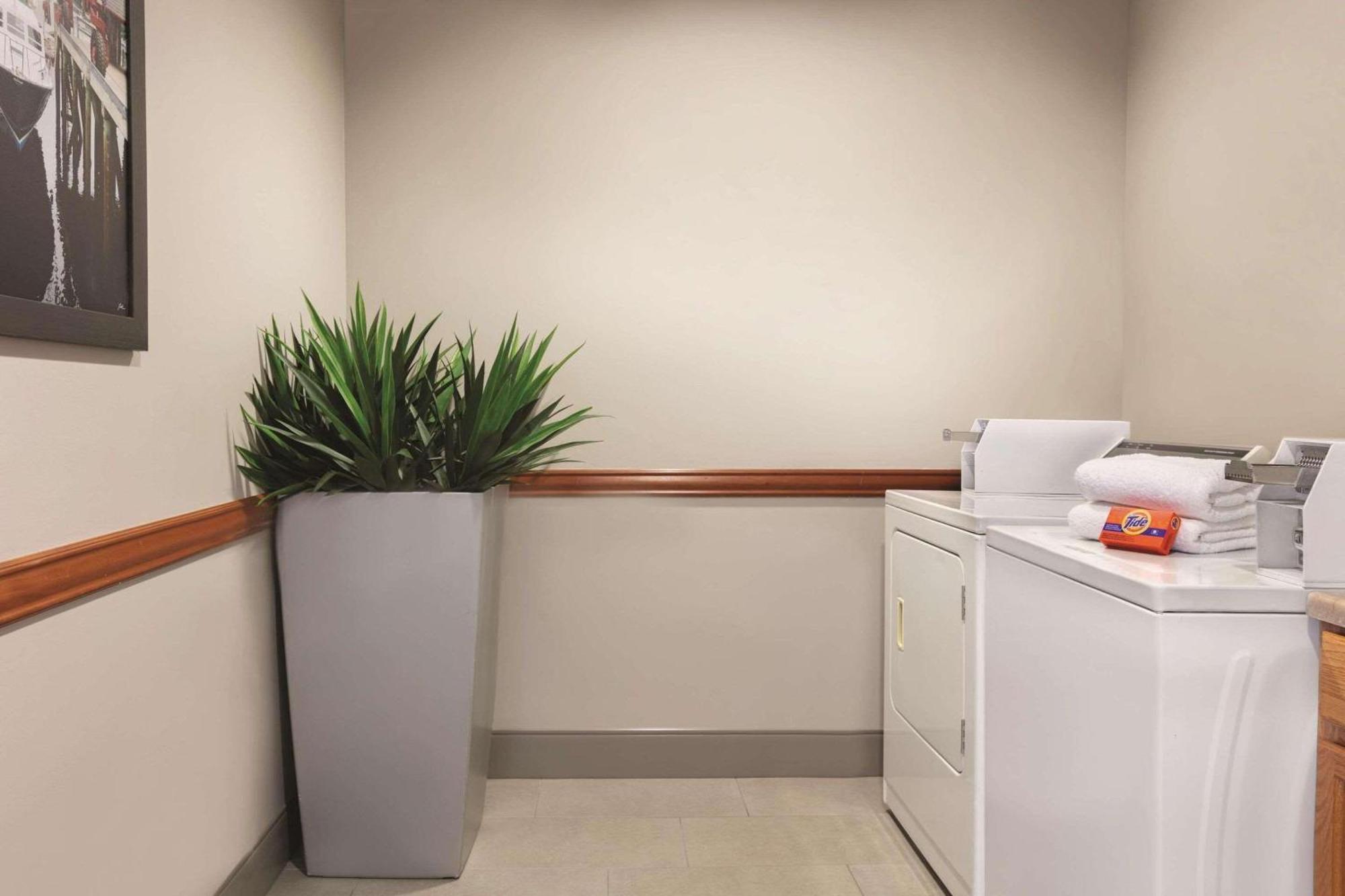 Country Inn & Suites By Radisson, Port Clinton, Oh Εξωτερικό φωτογραφία